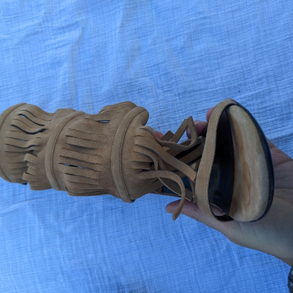 *** Gucci Suede Gladiator Fringe Becky Sandals Heels - Picture 11 of 16